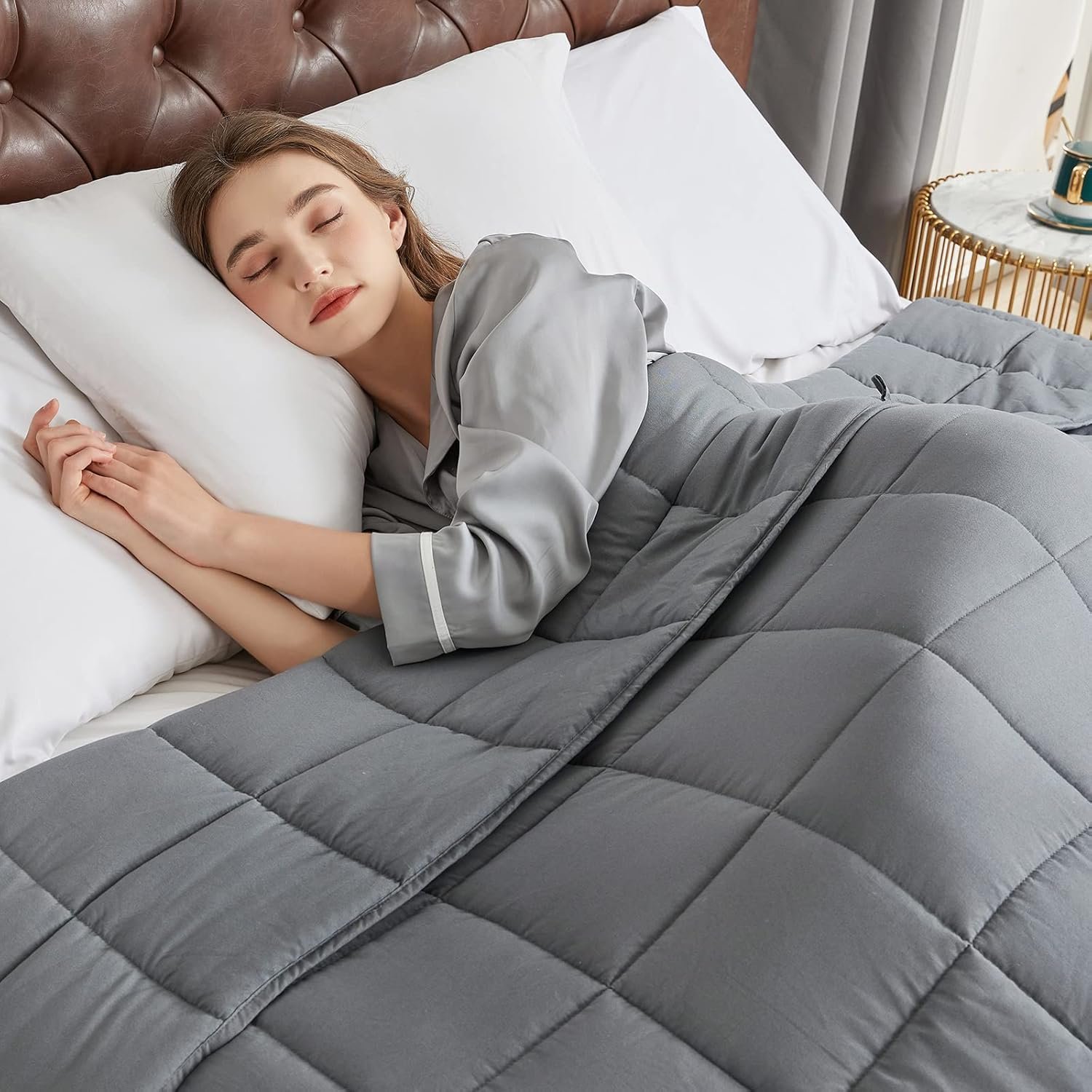 CYMULA Weighted Blanket for Adults (15lbs 48″x72″ Twin Size) – Cooling Breathable Heavy Blankets for Summer Winter – Ultra Microfiber Soft Comfort Throw with Glass Beads – Gifts for Men/Women